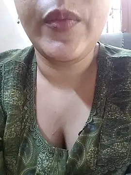 arushi9490 online show from 07-15-26, 06:51