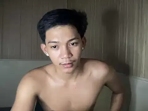 YourcumBoy77 online show from 07-13-26, 06:05