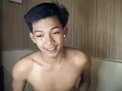 YourcumBoy77 online show from 07-19-26, 12:31