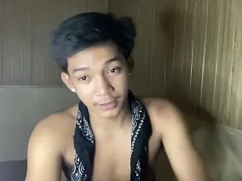 YourcumBoy77 online show from 07-28-26, 03:21
