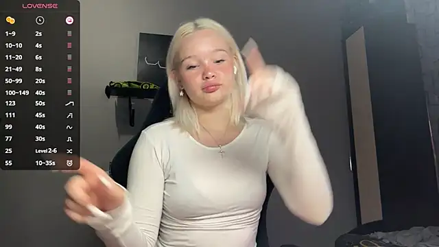 Snapshot of JoleneDorow chatting on 07-09-26, 01:20 JoleneDorow online show from 07-09-26, 01:20