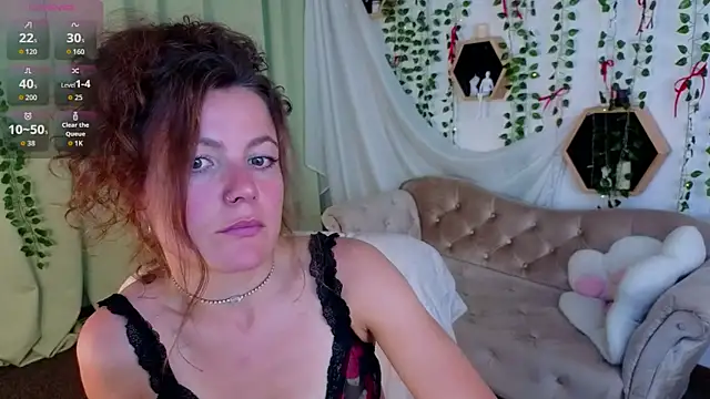 Snapshot of Mari_Muse chatting on 07-30-26, 01:54 Mari Muse online show from 07-30-26, 01:54