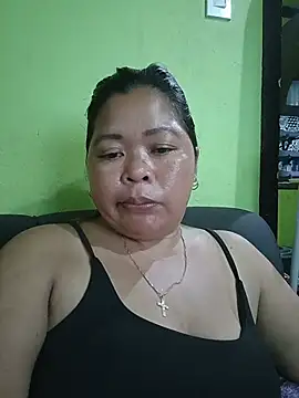 Snapshot of Dhangs30 chatting on 07-17-26, 05:14 Dhangs30 online show from 07-17-26, 05:14