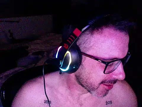 Snapshot of Gutto_stam chatting on 07-04-26, 06:52 Gutto stam online show from 07-04-26, 06:52