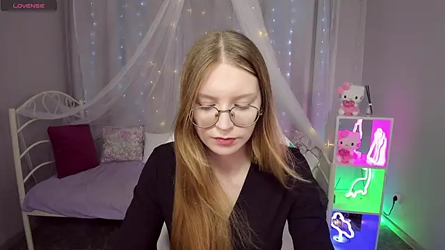 MaryVance online show from 07-10-26, 07:34