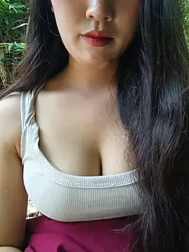 Snapshot of Elina68 chatting on 07-13-26, 06:27 Elina68 online show from 07-13-26, 06:27