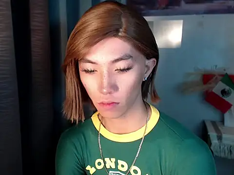 Snapshot of urasianfairyxx chatting on 07-07-26, 06:47 urasianfairyxx online show from 07-07-26, 06:47