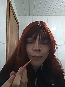 Snapshot of Kittiebell chatting on 07-24-26, 05:33 Kittiebell online show from 07-24-26, 05:33