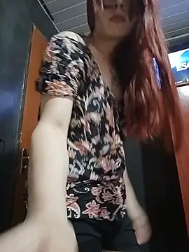 Snapshot of Kittiebell chatting on 07-26-26, 10:05 Kittiebell online show from 07-26-26, 10:05