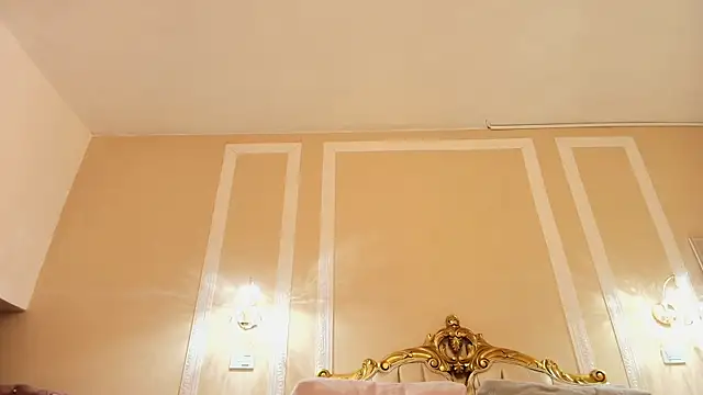 AuroraRenard online show from 07-21-26, 11:23