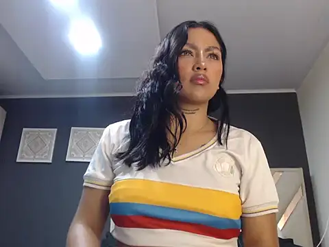 Snapshot of sarajohs chatting on 07-07-26, 02:54 sarajohs online show from 07-07-26, 02:54