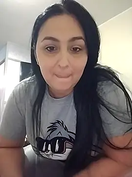 valeria1883 online show from 07-04-26, 08:37