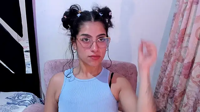 Snapshot of TrinityJames_ chatting on 07-22-26, 04:15 TrinityJames online show from 07-22-26, 04:15