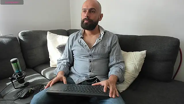 ezequiel mobland online show from 07-14-26, 01:17