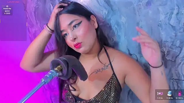 Snapshot of Liz_foox chatting on 07-18-26, 11:36 Liz foox online show from 07-18-26, 11:36