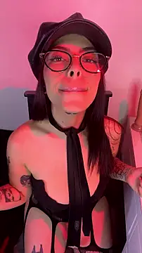 Snapshot of CharlotteBeaulmont chatting on 07-12-26, 10:01 CharlotteBeaulmont online show from 07-12-26, 10:01