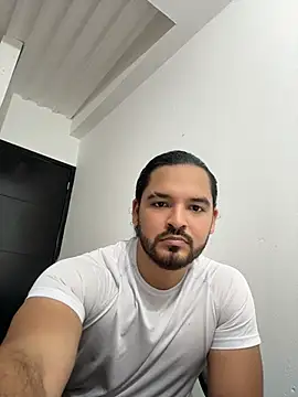 Snapshot of Efren_Fernandez chatting on 07-07-26, 01:19 Efren Fernandez online show from 07-07-26, 01:19