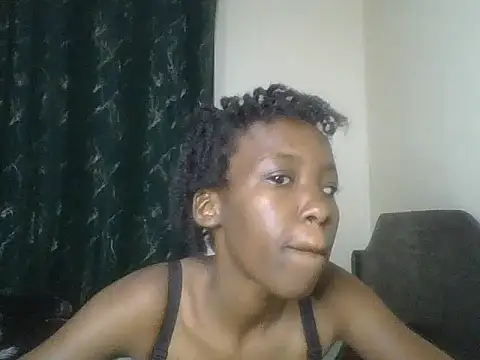 Snapshot of fynfunn chatting on 07-18-26, 08:34 fynfunn online show from 07-18-26, 08:34