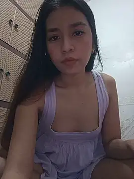 Snapshot of kylieathena chatting on 07-19-26, 01:04 kylieathena online show from 07-19-26, 01:04