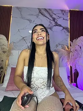 Snapshot of Roxana_gomezz chatting on 07-30-26, 05:17 Roxana gomezz online show from 07-30-26, 05:17