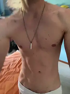 Toyboy1095 online show from 07-06-26, 08:44
