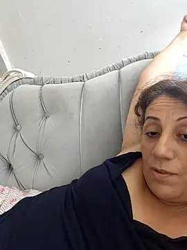 Snapshot of esineee chatting on 07-15-26, 11:48 esineee online show from 07-15-26, 11:48