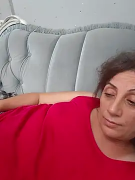 Snapshot of esineee chatting on 07-18-26, 10:24 esineee online show from 07-18-26, 10:24
