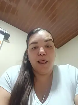 Snapshot of Zuleyka_47 chatting on 07-12-26, 10:23 Zuleyka 47 online show from 07-12-26, 10:23