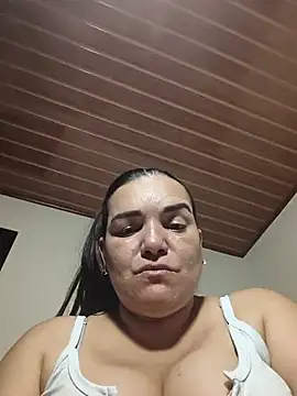 Snapshot of Zuleyka_47 chatting on 07-17-26, 12:06 Zuleyka 47 online show from 07-17-26, 12:06