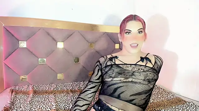 Snapshot of Ladanisha chatting on 07-20-26, 12:47 Ladanisha online show from 07-20-26, 12:47