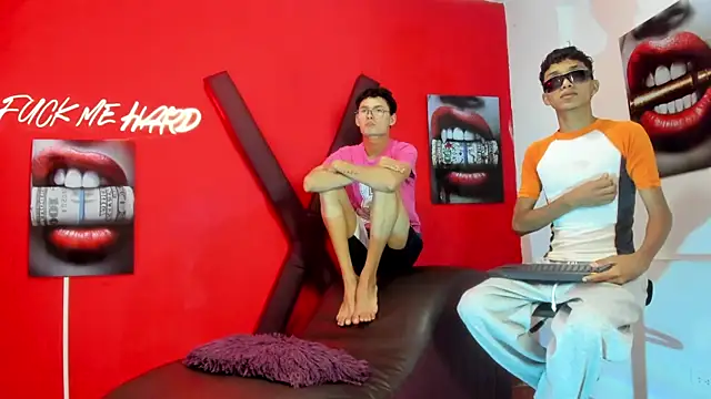 PRETTY LOVERS1 online show from 07-12-26, 01:18