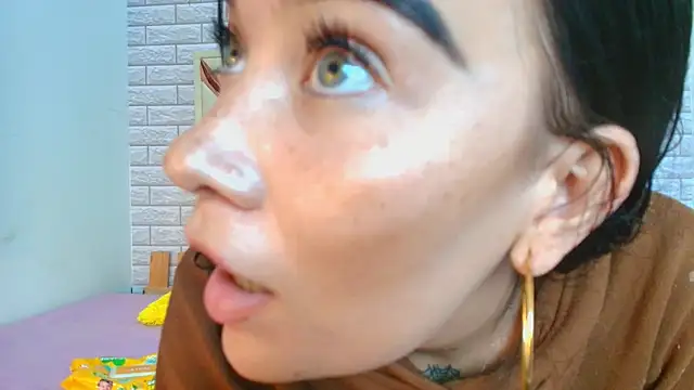 Snapshot of Meggan_Rosse01 chatting on 07-06-26, 03:36 Meggan Rosse01 online show from 07-06-26, 03:36