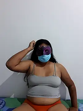 SerenaVale online show from 07-31-26, 02:05