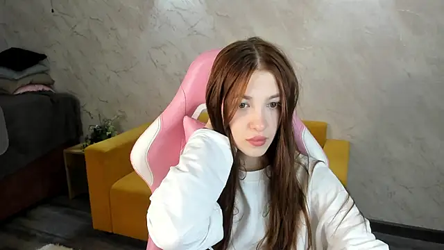 Snapshot of Baby_Ange1 chatting on 07-21-26, 12:24 Baby Ange1 online show from 07-21-26, 12:24