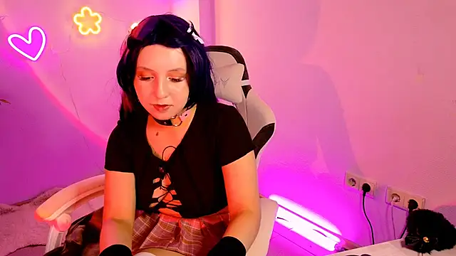 NellyDrew online show from 07-15-26, 03:23