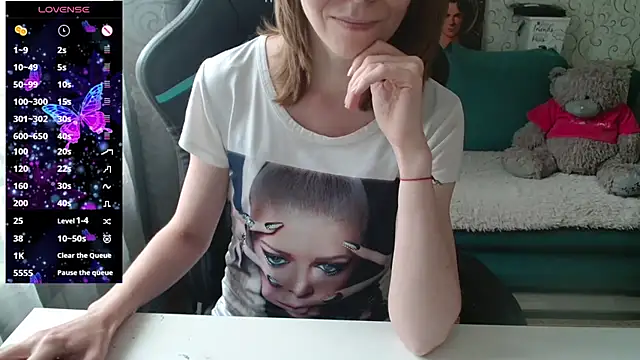   Alisa   online show from 07-08-26, 11:58