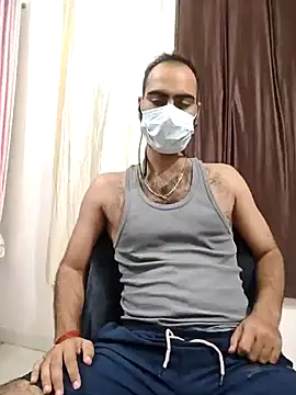 Snapshot of darinda9090 chatting on 07-15-26, 04:23 darinda9090 online show from 07-15-26, 04:23