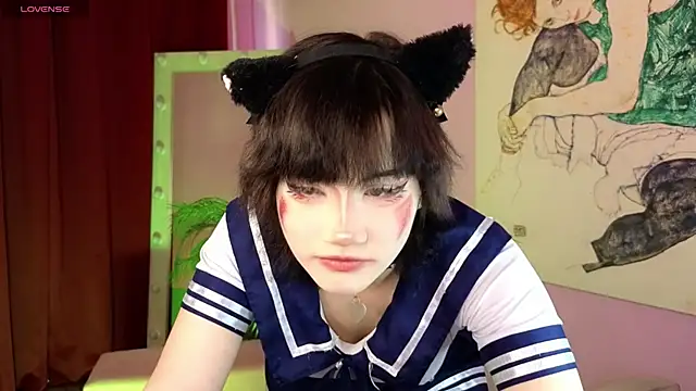 Snapshot of _Arlie_ chatting on 07-28-26, 12:48 Arlie online show from 07-28-26, 12:48