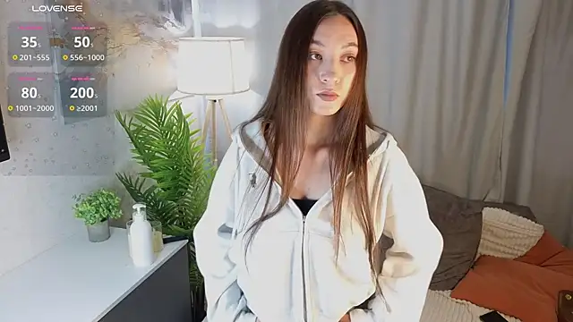 Snapshot of JinnyMenzella chatting on 07-25-26, 04:10 JinnyMenzella online show from 07-25-26, 04:10