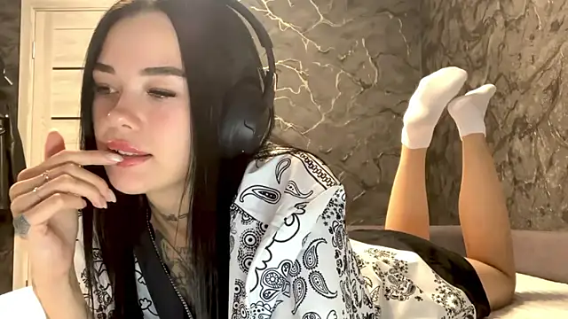 Astrid XxX online show from 07-21-26, 06:43