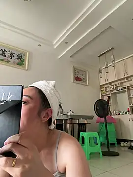 Chenbao-888 online show from 07-27-26, 11:45