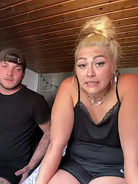 LeonundLisaxxx online show from 07-18-26, 12:53