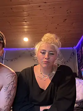 LeonundLisaxxx online show from 07-19-26, 06:00