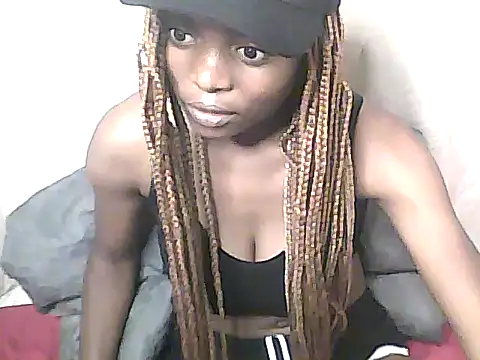 Snapshot of Pretty_lynn01 chatting on 07-23-26, 04:05 Pretty lynn01 online show from 07-23-26, 04:05