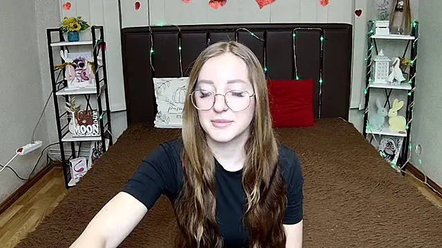 AnnaMills online show from 07-27-26, 05:03