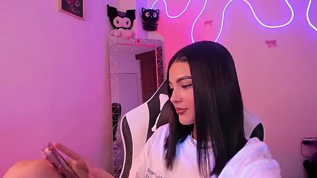 CarolineEvanss 11 online show from 07-23-26, 01:30