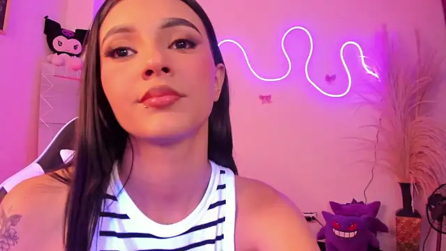 CarolineEvanss 11 online show from 07-25-26, 01:04
