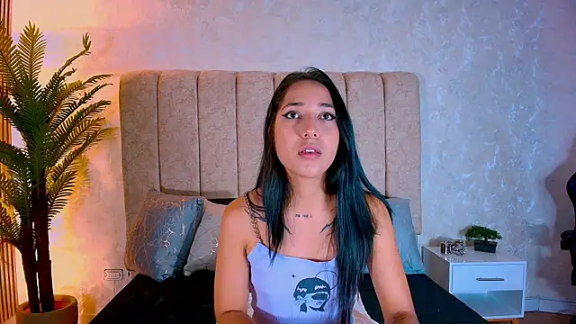 Lia-Turner online show from 07-22-26, 05:38