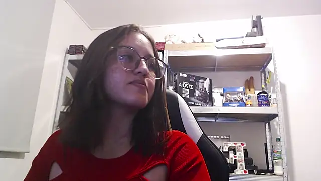 Luna sweetie  online show from 07-19-26, 02:15