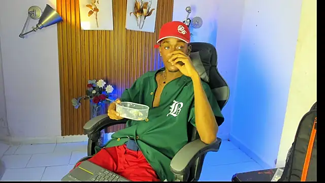 Ikaro blue online show from 07-28-26, 11:37